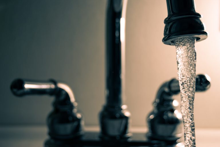 5 stvari koje nam se događaju kad zaboravimo popiti vodu