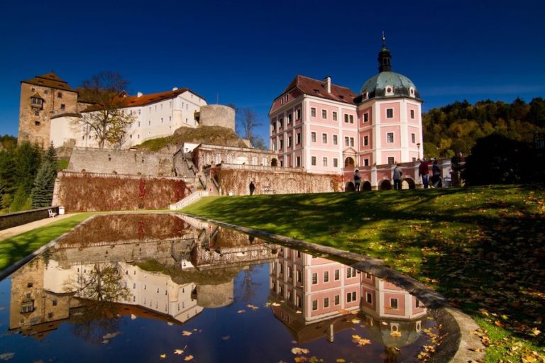 Tajna zaliha rijetkih vina vrijedna milijun eura pronađena je u češkom dvorcu