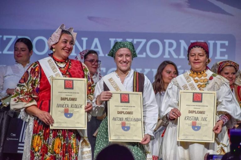 Antonia Mrzlić Budak iz Svetog Petra u Šumi najuzornija je hrvatska seoska žena za 2022. godinu!