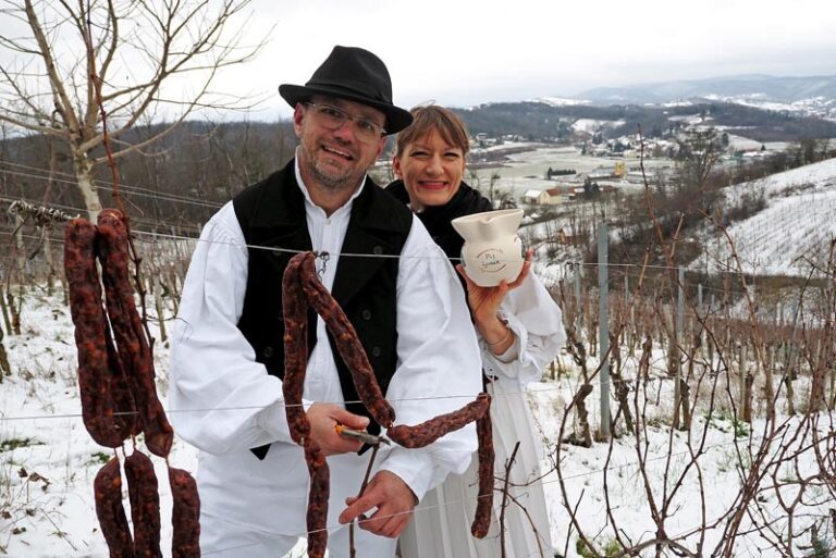 Vincekovo u Svetom Ivanu Zelini 2023. uz blagoslov vinograda i tradicionalnu pjesmu ‘Trsek moj zbudi se’