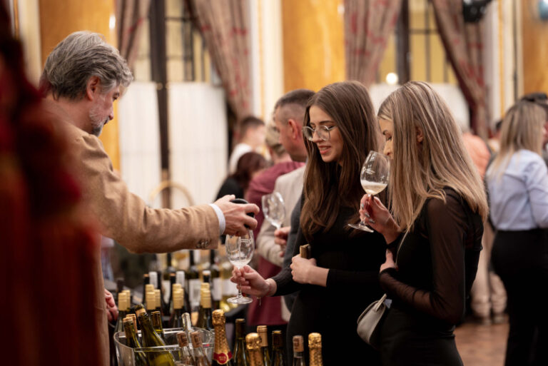 EN PRIMEUR 2025 – Vina Slavonije i hrvatskog Podunavlja predstavljena zagrebačkoj publici!